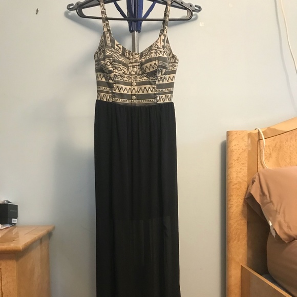 Aztec Pattern Maxi Dress - Picture 1 of 7